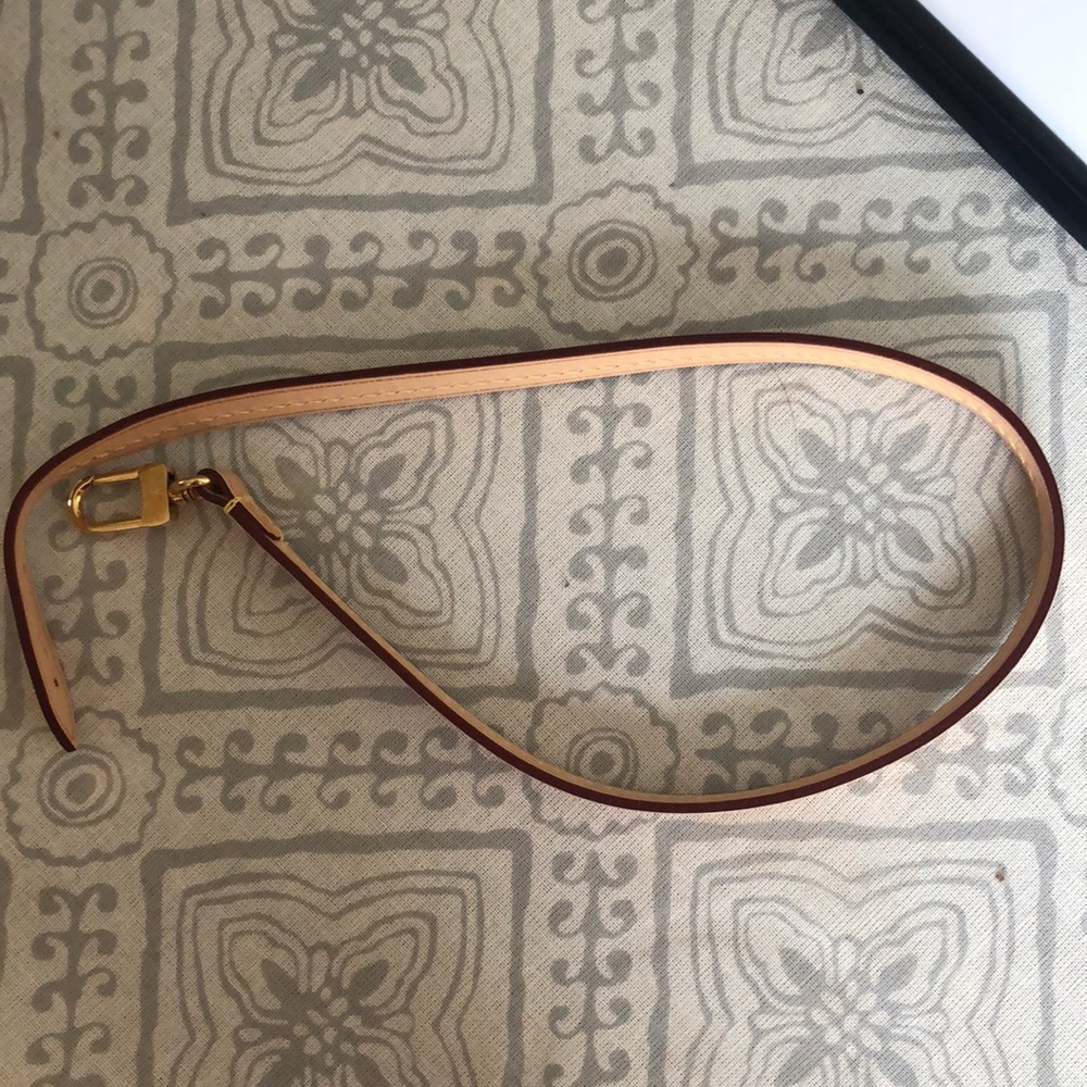 LOUIS VUITTON Vachetta Pochette Accessories Strap